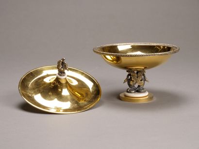 Drageoir couvert en vermeil et argent.

Fretel...