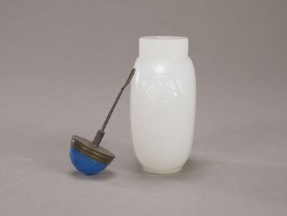 Tabatière façon jade blanc à deux 