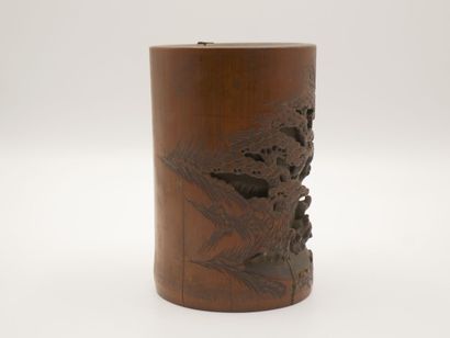 CHINE

Bitong en bambou, à décor sculpté...