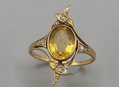 Ch. DUBRET

Bague Art Nouveau en or jaune...