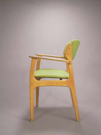 Erik BUCH (1923-1973).

Paire de fauteuils...