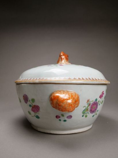 Chine, Compagnie des Indes.

Importante soupière...