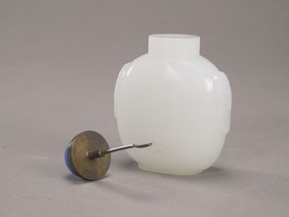 Tabatière façon jade blanc à deux 