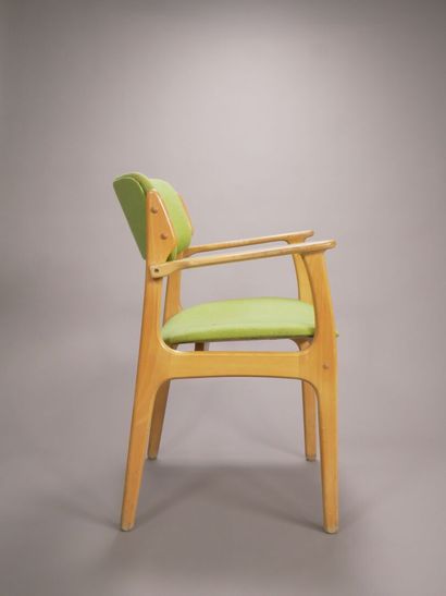 Erik BUCH (1923-1973).

Paire de fauteuils...