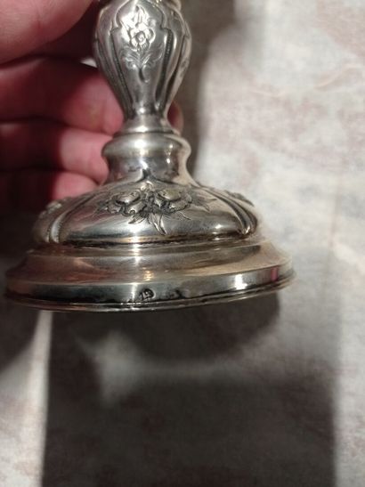 Curieux hanap maçonnique couvert en argent.

La...