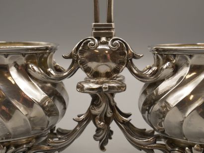 Porte-huilier en argent complet comprenant...