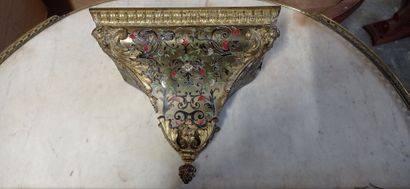 Joli cartel d'applique et sa console en marqueterie...