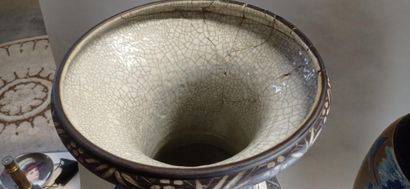 NANKIN

Paire d'importants vases balustres...