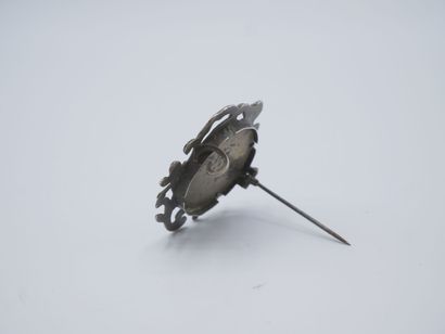 Petite broche/médaillon en argent Art Nouveau...