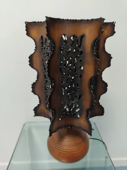 ACCOLAY.

Lampe en céramique brune. Abat...