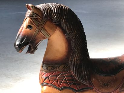 Reproduction d'un cheval de manège en bois...