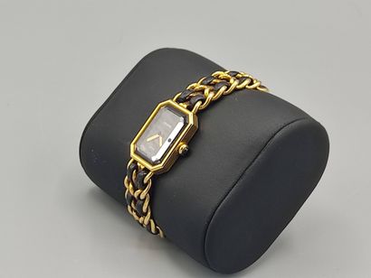 CHANEL

Montre modèle 