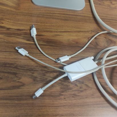 Apple

Ecran de Mac Book.

Largeur diagonale:...
