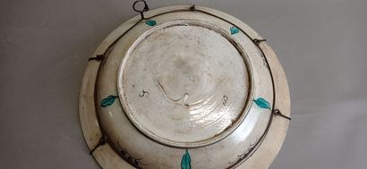 IZNIK, dans le style de

Important plat en...