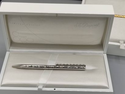 S.T. DUPONT, Paris.

Limited edition, Classique...