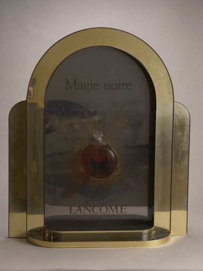 LANCOME, Magie noir.

Présentoir et flacons...