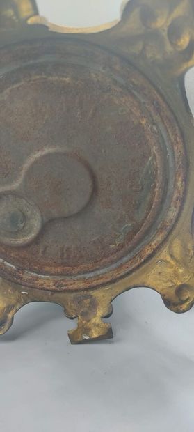 BAYEUX

Lampe à pétrole en porcelaine bleu...