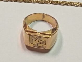 Chevalière monogrammée 