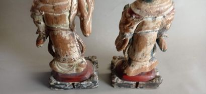 CHINE

Paire de sujets en bois sculpté et...