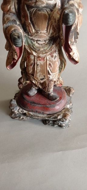 CHINE

Paire de sujets en bois sculpté et...