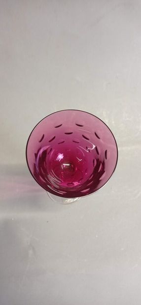 SAINT-LOUIS. 

Verre à vin blanc en cristal...