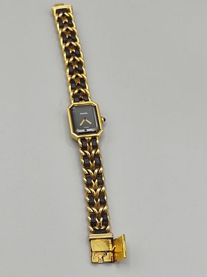 CHANEL

Montre modèle 