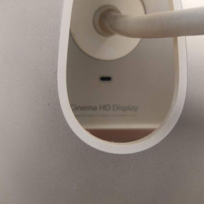 Apple

Ecran de Mac Book.

Largeur diagonale:...