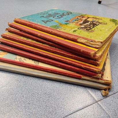 HERGE.

Réunion de 8 albums des aventures...