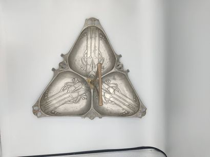 Lustre en verre et métal chromé. 

A vue:...