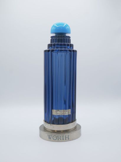 WORTH, je reviens.

Grand flacon de parfum...
