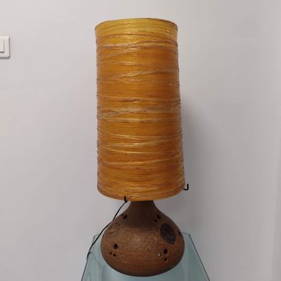 ACCOLAY.

Lampe en céramique brune à décor...