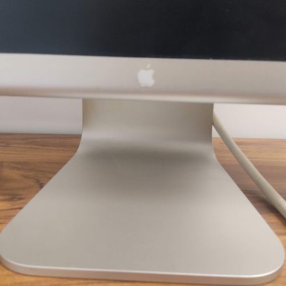 Apple

Ecran de Mac Book.

Largeur diagonale:...