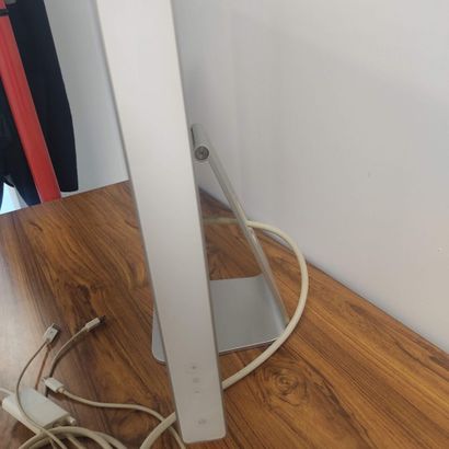 Apple

Ecran de Mac Book.

Largeur diagonale:...