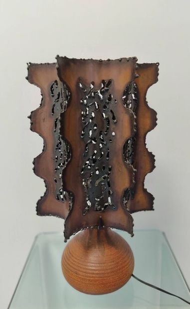 ACCOLAY.

Lampe en céramique brune. Abat...