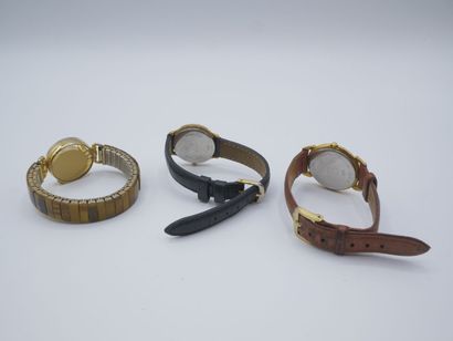Lot montres en métal doré. Cadran circulaire....