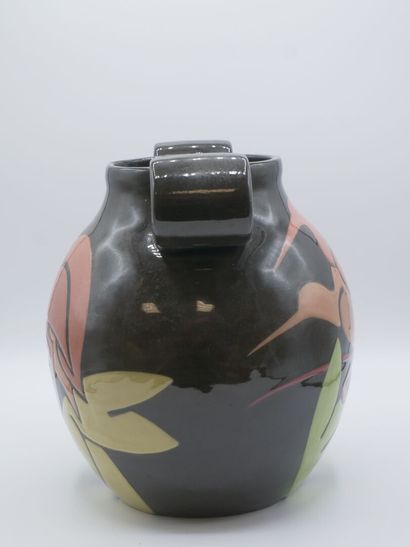 Simone LARRIEU (1912-1996).

Vase boule en...