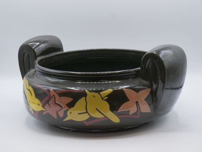 Simone LARRIEU (1912-1996).

Coupe en céramique...