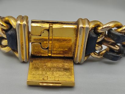 CHANEL

Montre modèle 
