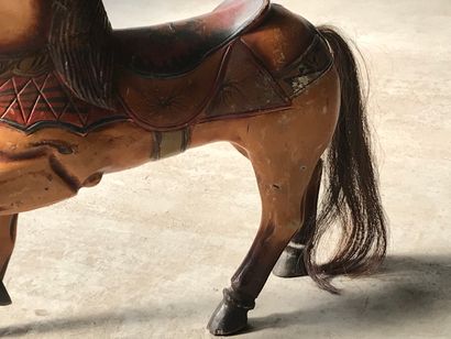 Reproduction d'un cheval de manège en bois...