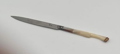 Couteau d'époque fin XVIIIème en état , manche...