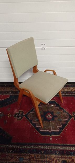 Maurice PRE (1907-1988).

Chaise en bois...