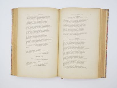 Deux ouvrages sur le théâtre. Editions Parisiennes....
