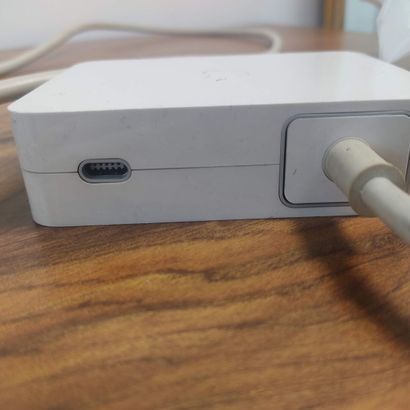 Apple

Ecran de Mac Book.

Largeur diagonale:...