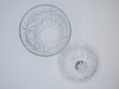 Pot à biscuits / Bonbonnière en cristal taillé....