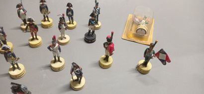 21 soldats de plomb représentant Napoléon...