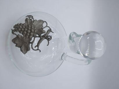 Carafe / Décanteur en cristal (?) avec décor...