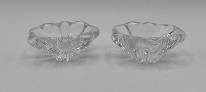 DAUM,

Deux salerons en verre.

On y joint...