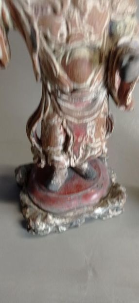 CHINE

Paire de sujets en bois sculpté et...