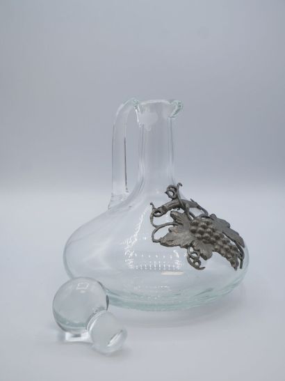 Carafe / Décanteur en cristal (?) avec décor...