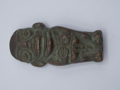 Paire de petits totems en bronze.

H: 5.6...